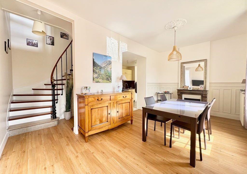 1024_-hzvmgNGbN3D9h7TqdtlNPvDdbDFI1sLlssL3k6N_0I