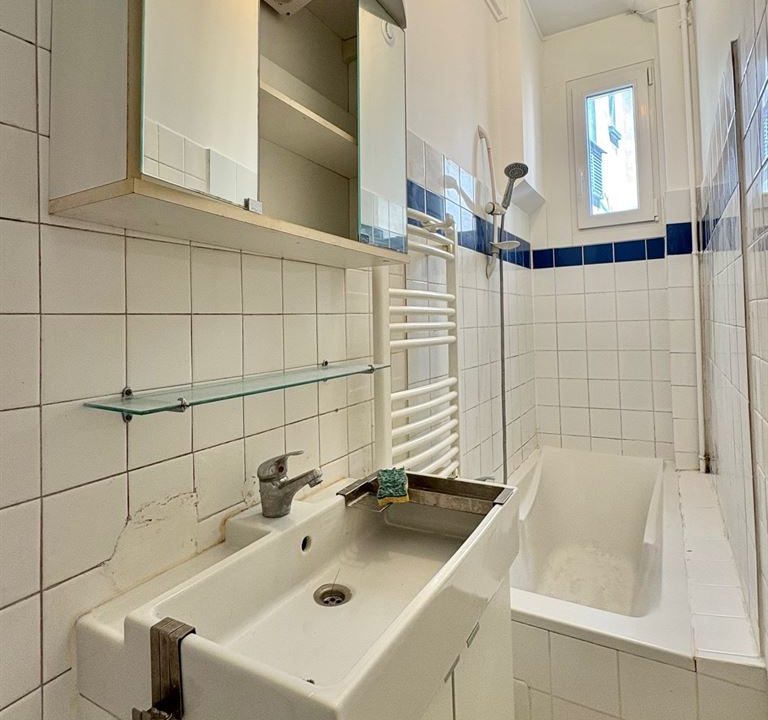 1024_0Isax-McJCVrvWlHj_x5EuY5JImz4b35IQF_bRd-PtM