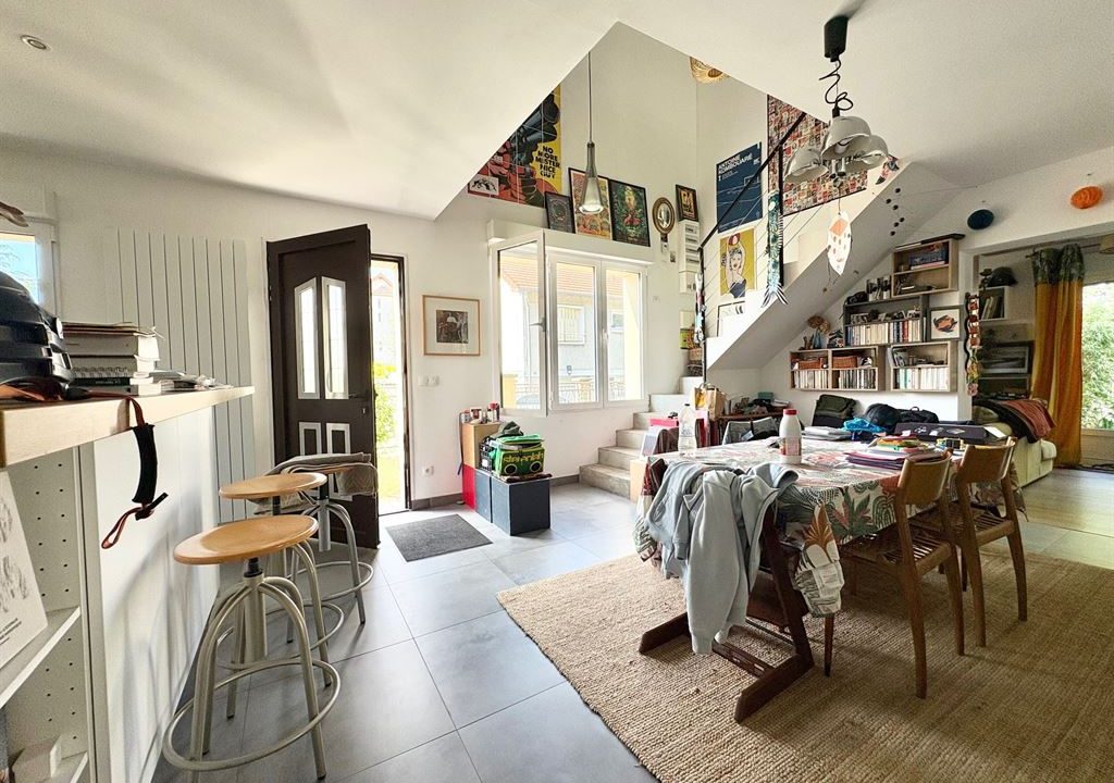 1024_MDDq8dTcf1-j9TT9U0a5zzqI1048xczrWAx0mCX7TgA