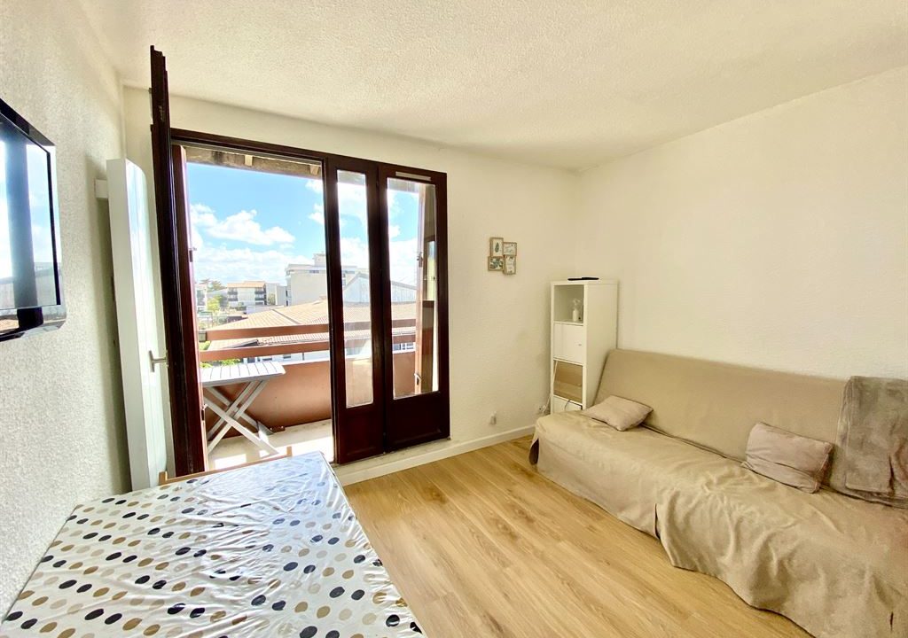 1024_K1RU1kstZ_Os6ovyU2B5dYgq3pg_7UMlBfmt7bR3t0U