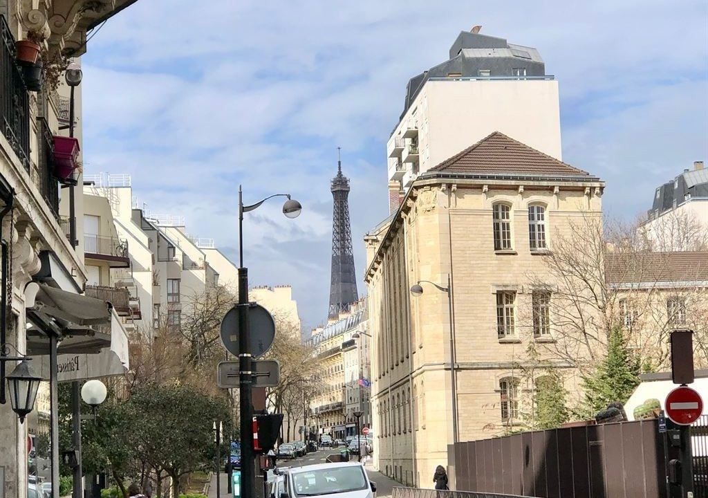 1024_hpbtLtxz7Y_C2JiD7cmW8Sn4qp11RWWfvLc1ajmqbNs