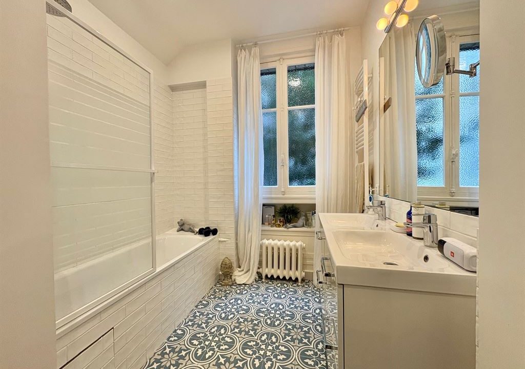 1024_g31ROvvgRyqgKIdKz7mmFRG8thOwy6F2eQOkOoajqmM