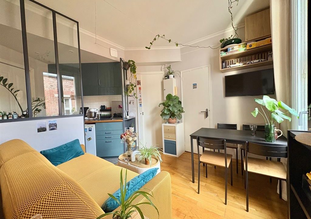 1024_pFcFjvzsYGiixE-zyFMYLUEuRes3PlWu-o_URjG6l7g