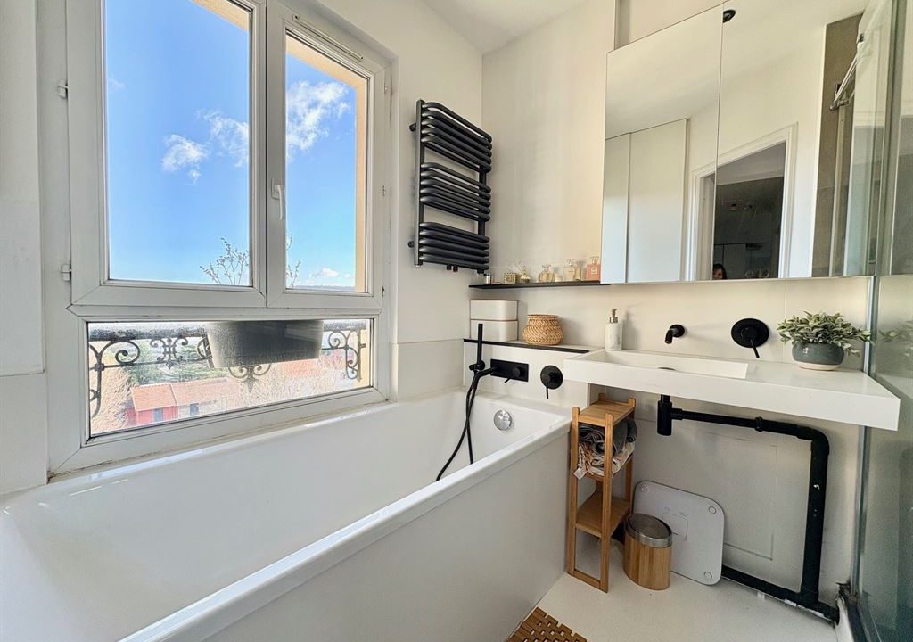 1024_cQr6iwoKx803aF8Me2rXbWtEoqG-_a0ZrT8DfylD34I