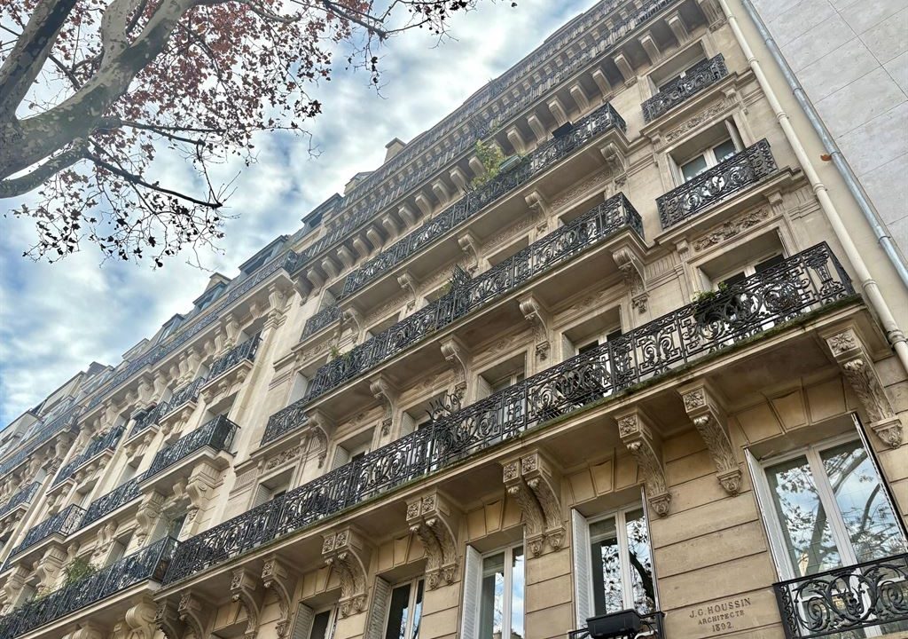 1024_jx_-RuU42l72U8W45mf0WkeW9Bu6cU2prXM8fJTBIJU