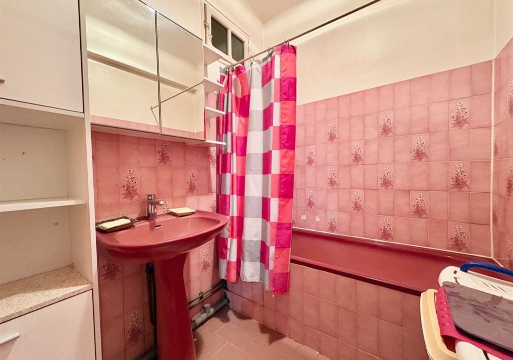 1024_i2zCiOiw8mdGo2QDMXMx-IE7670jZc47b8QqlrkSsy8