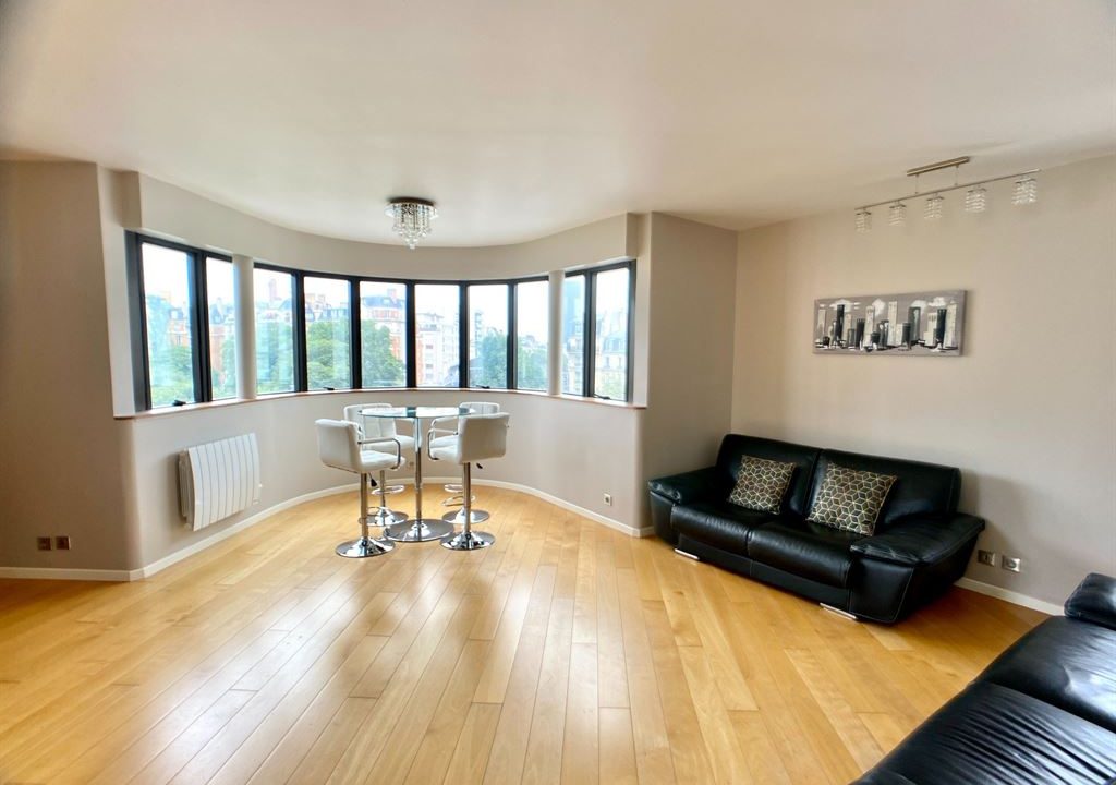 1024_zpq23X_MIU1GC0MllXtnsFXOWfPAvmto4PI1lFvRG_4