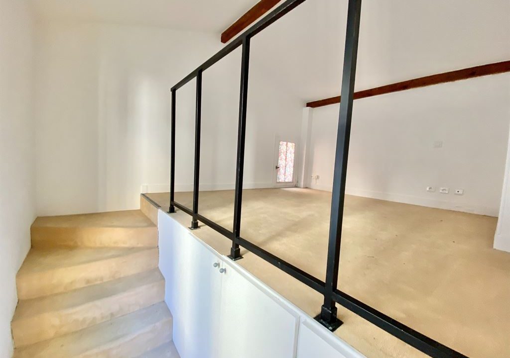 1024_9ZYhlCzkCHe1-ud0C5AtANK7LHIpjhE9x-LFXI4n2zk