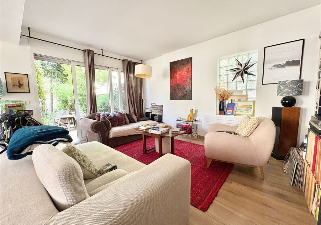 1024_8cQiBMk7RSOxxV6xoKxdjOra8fZNKpszQHlbVN_YDIY