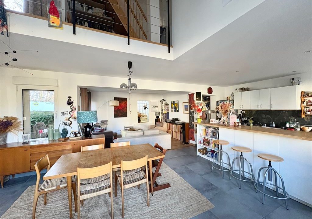 1024_Em3fYORYlXd-TABaJPz25m_Z8Eah0RsmMpJuMdbPB6U