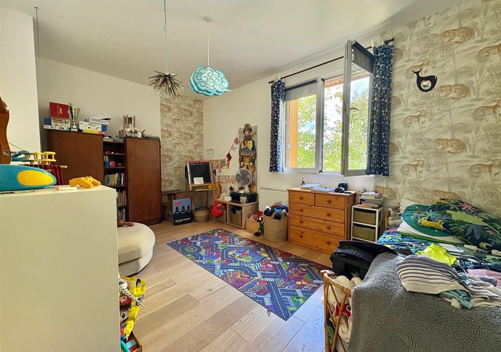 1024_QRwXil31WmorIHdbY7tOYHvgLH1w2S4S5miufLIaUmM