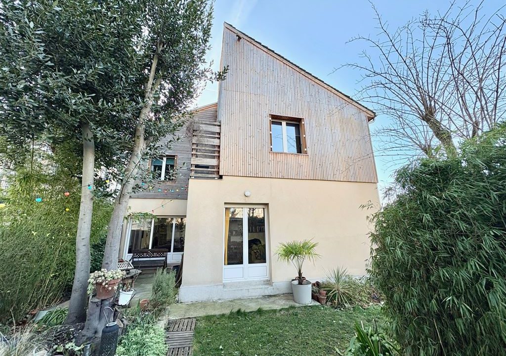 1024_V4nOp3tlPjVJTpD_EmPNRBI_sZiVTQkk0b5fIlUT1uI