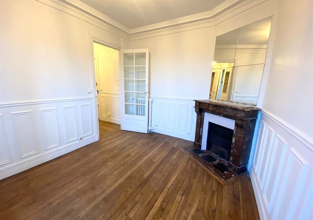 1024_AQeRoQpL0LBCTFimQiSg34-JicwDJzZfNXL--L7fQWE