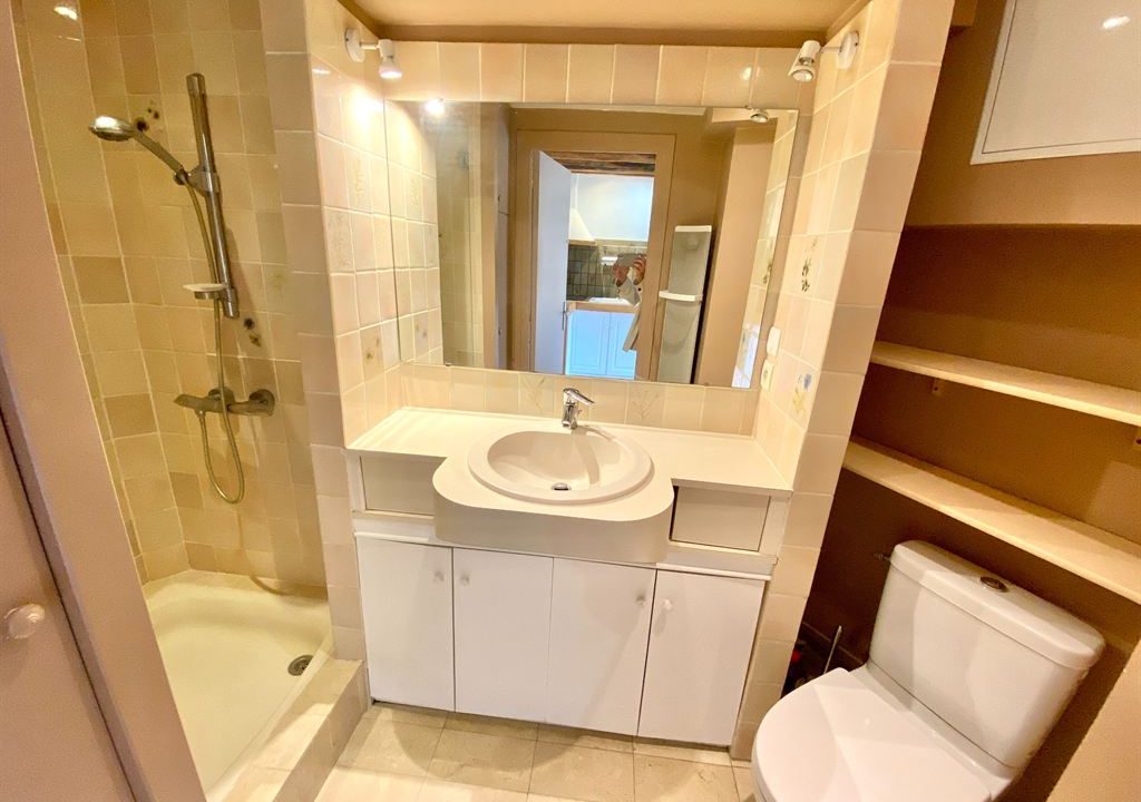 1024_fZDa4jpFLDEi-dXJsSbwz5BgZggMbY9OxCrzE3Lbiao