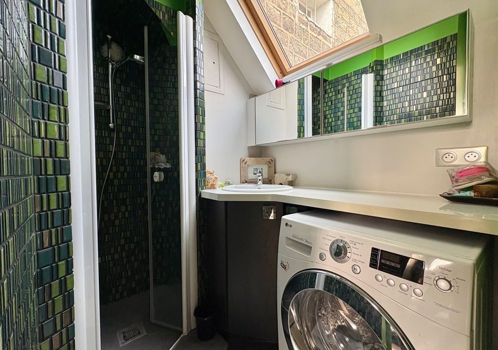 1024_y8IudewN12cr1QL01nduexZ9BVy9TR5QcmqKFuTqaWI