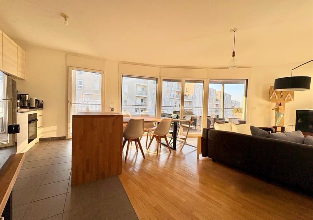 1024_LyimFYzjVs1nLcHMQyj3kzi-IcSvZ7tLhfYrxYSAnwk