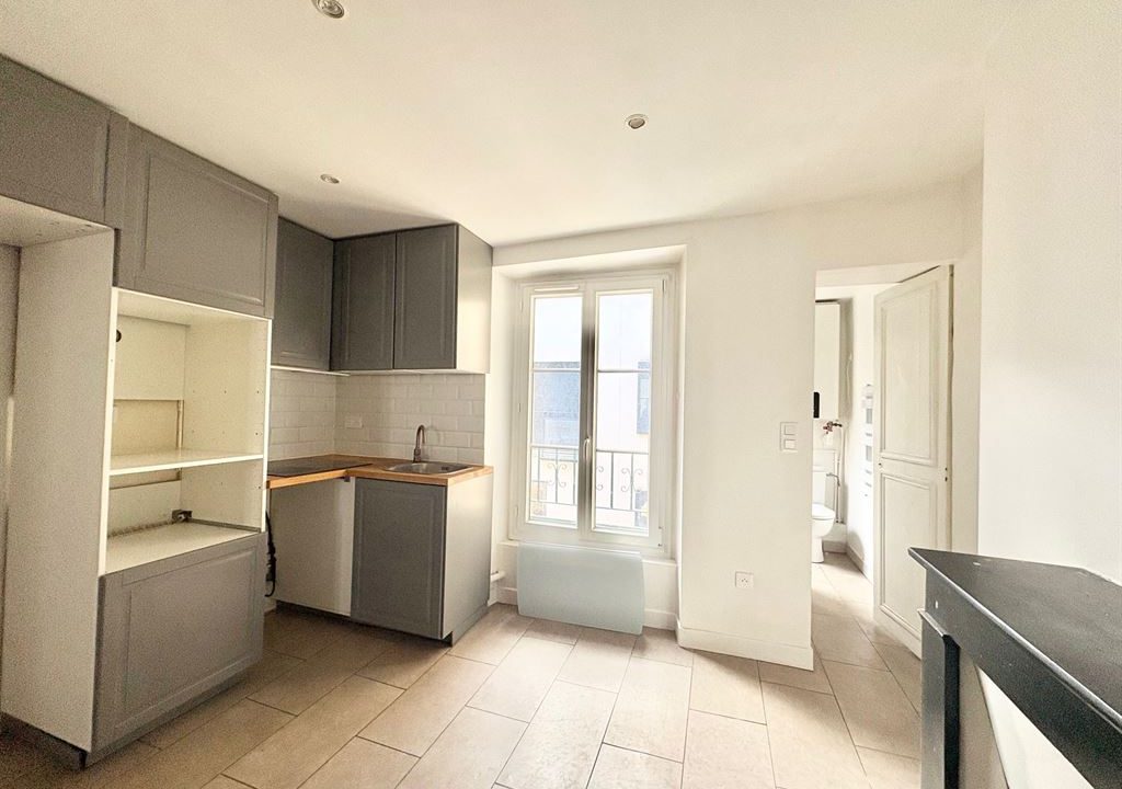 1024_QCdme3r7-rCxecrNxyj_AV9214ZXFuflGCdOAU2yePI