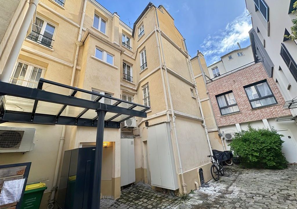 1024_fcc-4rf2rQr96n-qr_vzAB6wLpBG2IyXoj8bSlKTBJ8