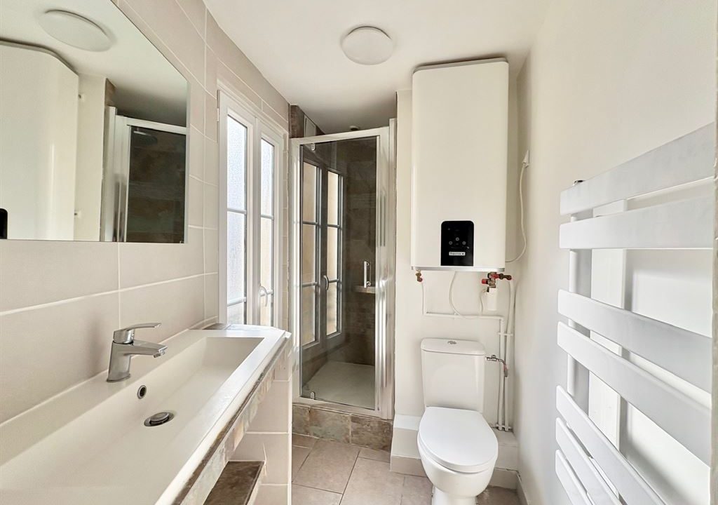 1024_uZnBxv5z30L_yuN0lg0_WBjA5vE0O-jCoNNUqZdBcWA