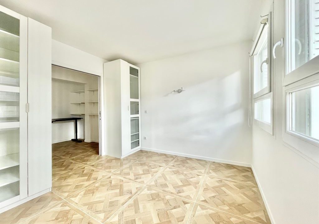 1024_8E-mRONn5VR1M9EdpQhBp4dKSnCmTgxh5VmyyvteaZw