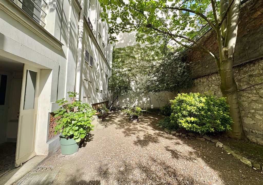 1024_st7FJsxqyuAu2898jA04OrxNBZ2sSLa-xeUa1pU2tu8